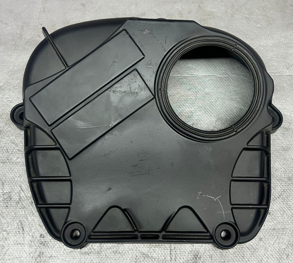 Tapa de cadena de distribución del motor para Audi A3 / A4 / A5 / A6 1.8T 2.0T 2007-2017