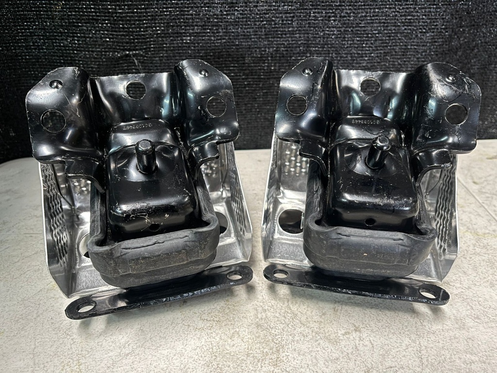 Soportes de motor para Chevrolet Silverado / Tahoe / Suburban / Avalanche / GMC Sierra / Yukon 2007-2014.