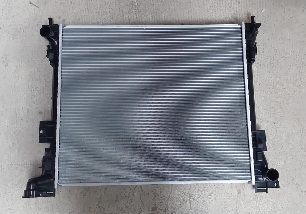 Radiador para Dodge Grand Caravan / Chrysler Town & Country 3.3L 3.6L 3.8L 4.0L V6 V8 2008-2020