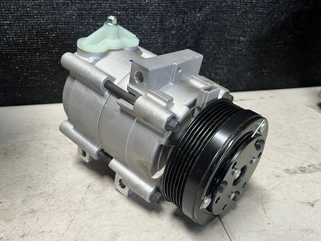 Compresor de aire A/C para Ford F-150 V8 4.6L / 5.4L 2005-2006 / Excursion V8 5.4L / 6.8L 2002-2005 / F-250 Super Duty/F-350 Super Duty 2006-2006 V8 5.4L/V10 6.8L.