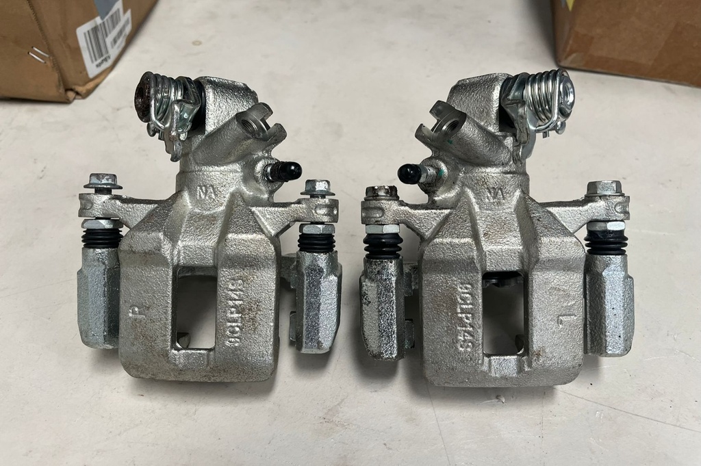 Caliper Traseros para Honda Civic 2006-2015 / Acura CSX 2006-2011.