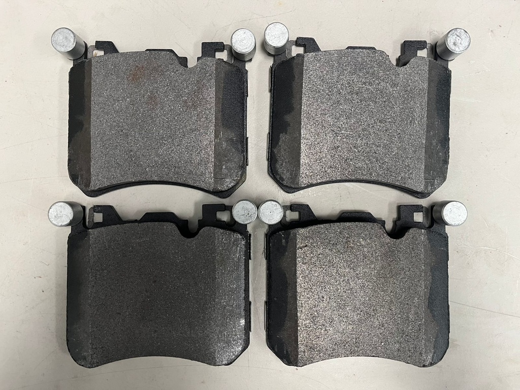 Pastillas de Freno Delanteras Cerámicas para BMW X5 paquete M 2010-2015 / X6 paquete M 2010-2014.