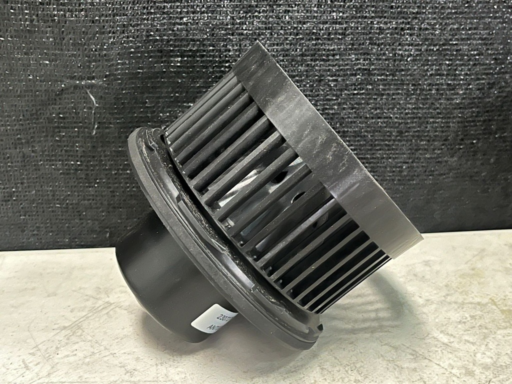 Blower A/C Chevrolet Silverado 2007-2014 / Avalanche 2007-2013 / Tahoe 2007-2014 / GMC Sierra 2007-2014 / H2 2008-2009
