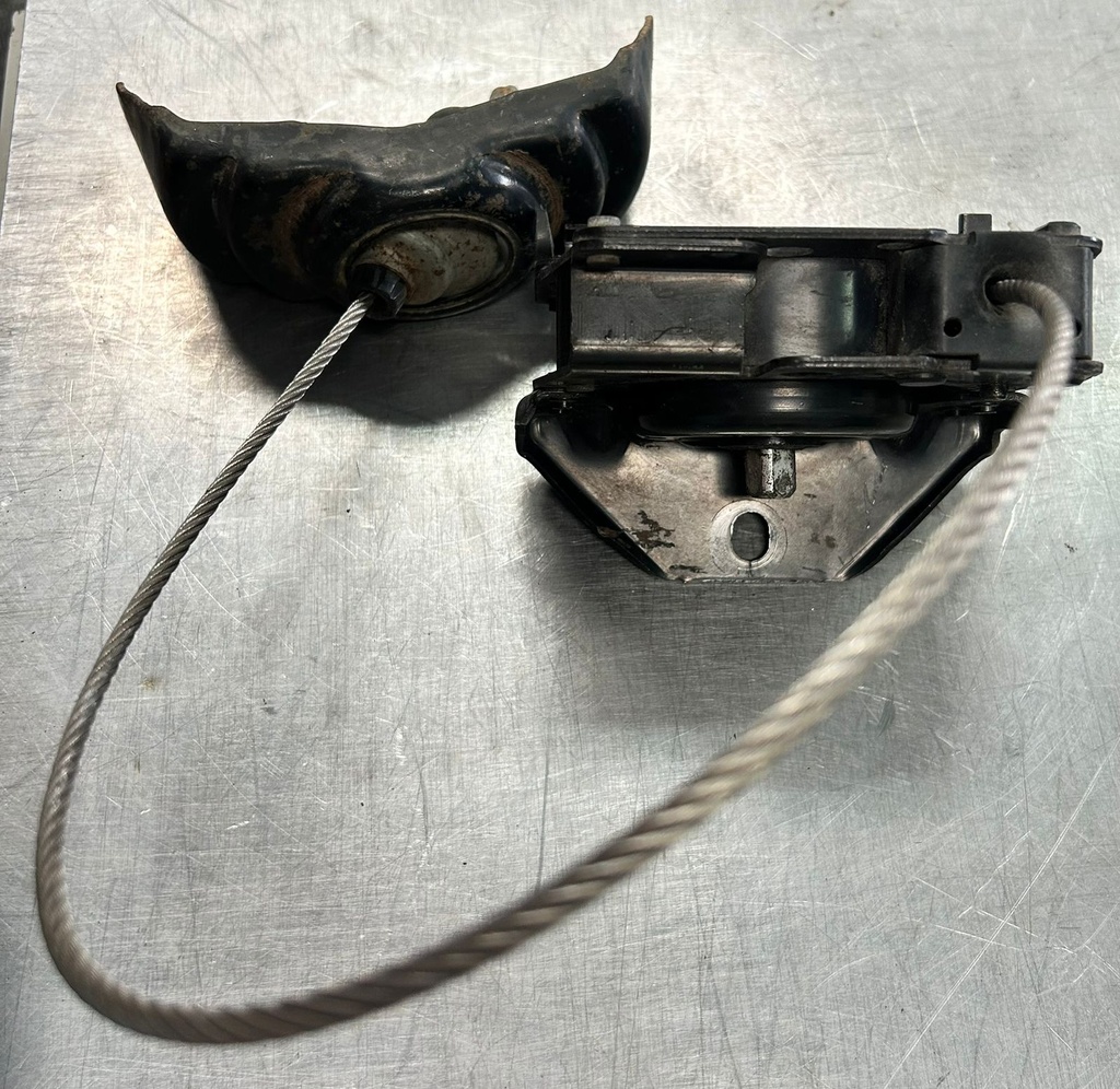 Soporte de rueda de repuesto para Chevrolet Tahoe 2015 al 2020  (usado)
