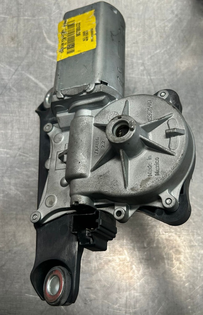 Motor de escobillas trasero para Chevrolet Tahoe / Surburban 2015 al 2020 (usada)