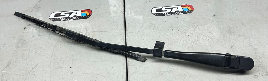 Brazo de escobilla trasero para Chevrolet Tahoe / Suburban 2015 al 2020 (imagen ilustrativa) (usado)
