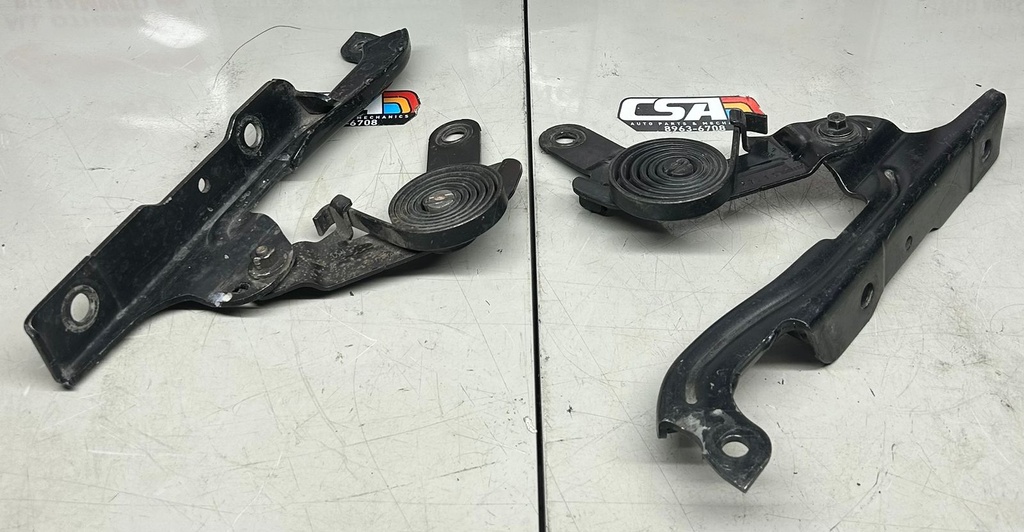 Bisagra de capó para Chevrolet Tahoe / Suburban 2015 al 2020  (usado)