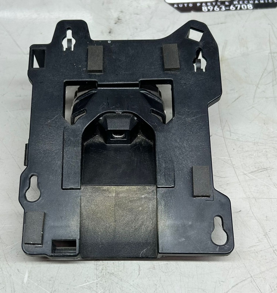Cámara de colisión delantera para Chevrolet Tahoe / Suburban 2015 al 2016 (usado)