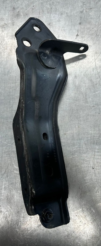 Soporte de guardabarro delantero izquierdo para Chevrolet Tahoe / Suburban 2015 al 2020 (usado)