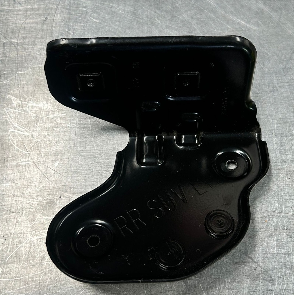 Soporte de manilla trasero izquierdo para Chevrolet Tahoe / Suburban 2015 al 2020  (usado)