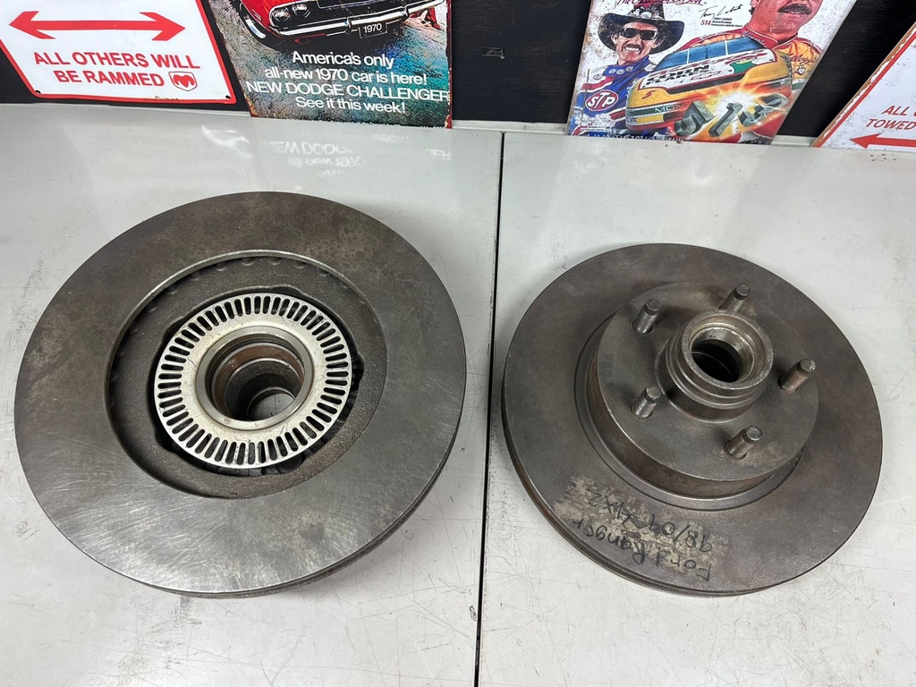 Discos Delanteros de 287mm Ford Ranger 4x2 1998-2011 / Explorer 4x2 1995-2001 / Mazda B3000 4x2 1998-2000 / B4000 1998-2000.