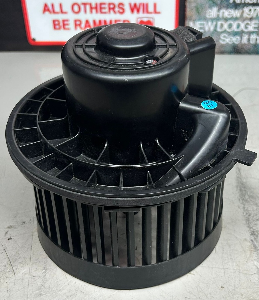 Blower de A/C para Chevrolet Avalanche 2007 al 2013 / Silverado / Tahoe 2007 al 2014 / Suburban 2003 al 2013