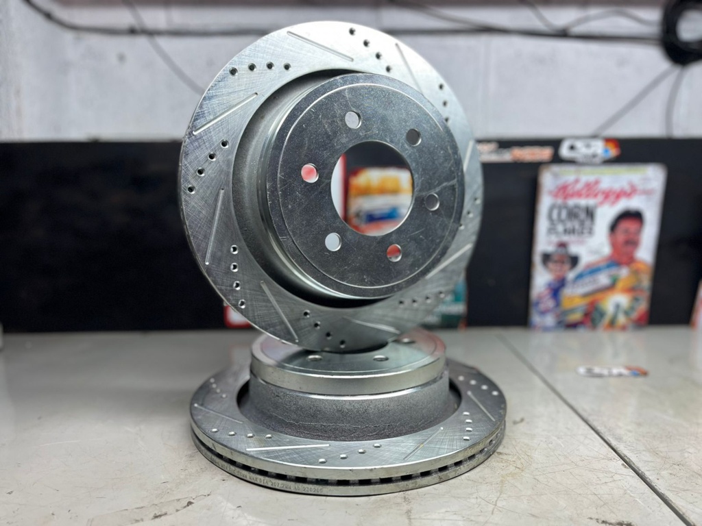 Discos Traseros Perforados Ford F150 2012-2018.