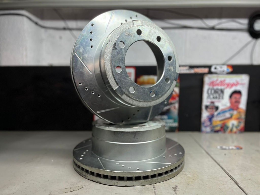 Discos Traseros Perforados Ford F250 Super Duty 2013-2022 / F350 Super Duty 2013-2022.