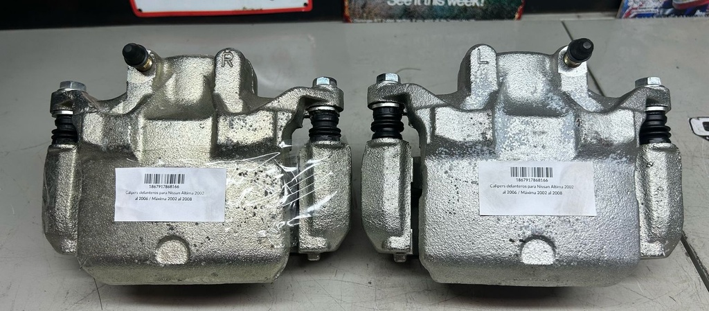 Calipers delanteros para Nissan Altima 2002 al 2006 / Máxima 2002 al 2008