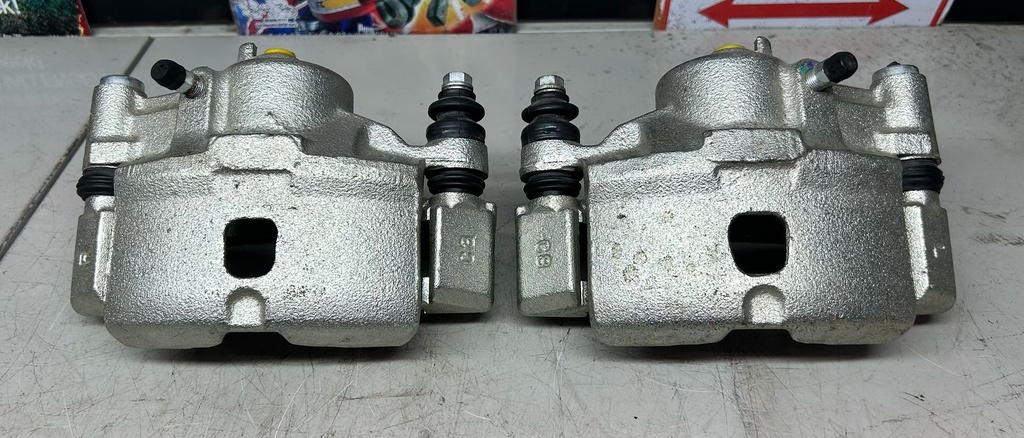 Calipers Delanteros para Honda Civic 1990 al 2000 / Del sol 1993 a 1997 / CRX 1990 a 1991