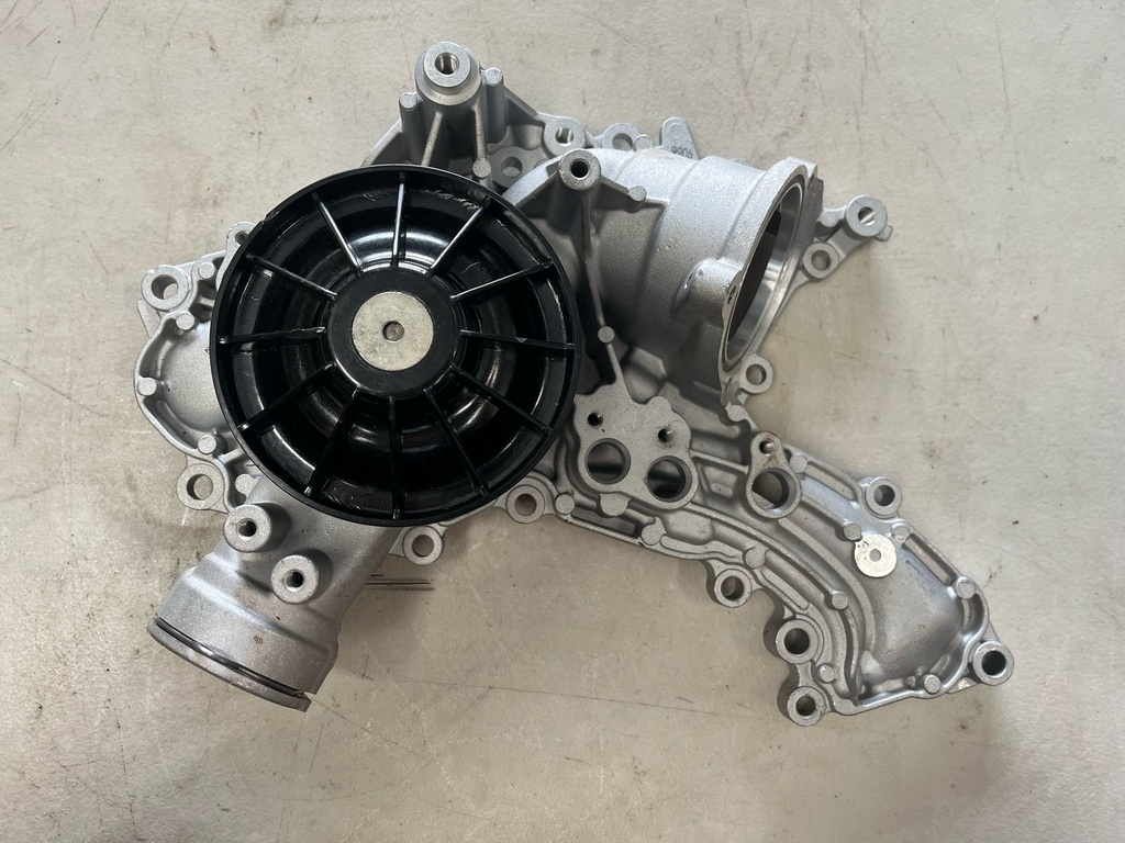 Bomba de Agua Mercedes Benz CL63 AMG 5.5L-6.3L V8 / 6.0L V12 2011-2015 / S63 AMG 5.5L V8 2012-2017 / G63 AMG 5.5L V8 2013-2018.