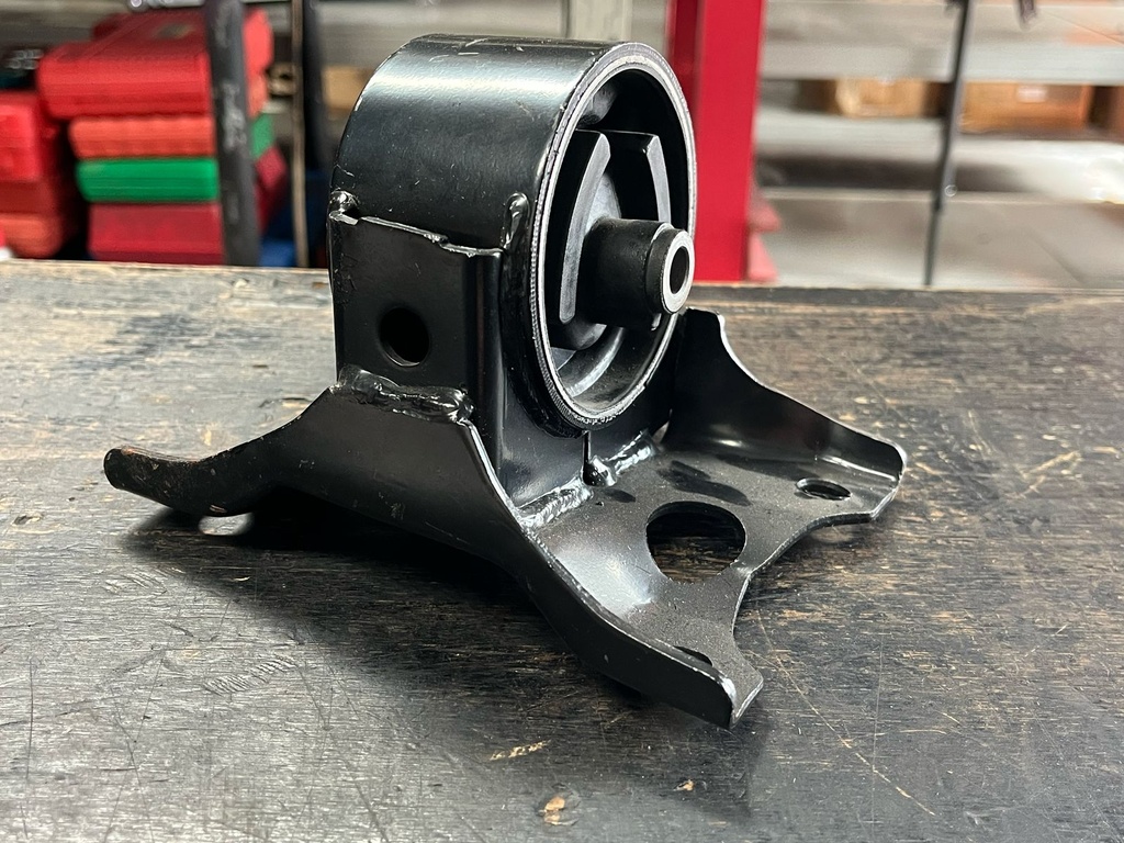 Soporte de Transmision Nissan Maxima 3.5L V6 1997-2003 / Infiniti I30 3.0L V6 1996-2003 7 Infiniti I35 3.5L V6 2002-2004.