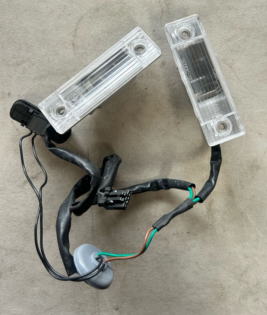 Interruptor de liberación de maletero y luces de matrícula para Chevrolet Cruze 2011 al 2014