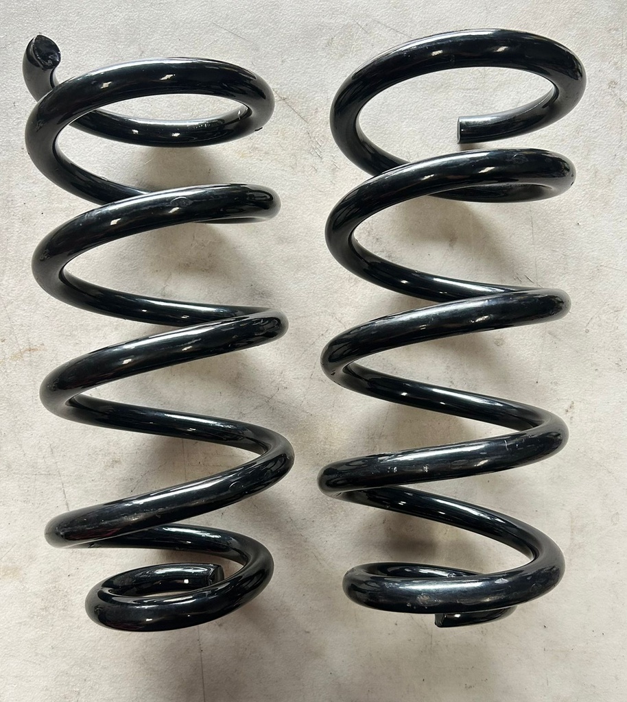 Espirales delanteras para Chevrolet Avalanche 2007 al 2013 / Silverado 2007 al 2019 / Suburban 2015 al 2020 / Tahoe 2007 al 2025