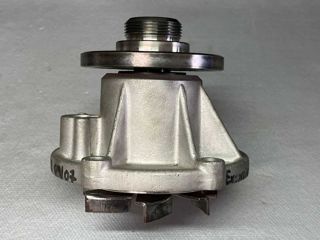 Bomba de Agua Ford 6.0L POWERSTROKE F250 / F350 / F450 / E250 / E350 / E450 2004-2010.