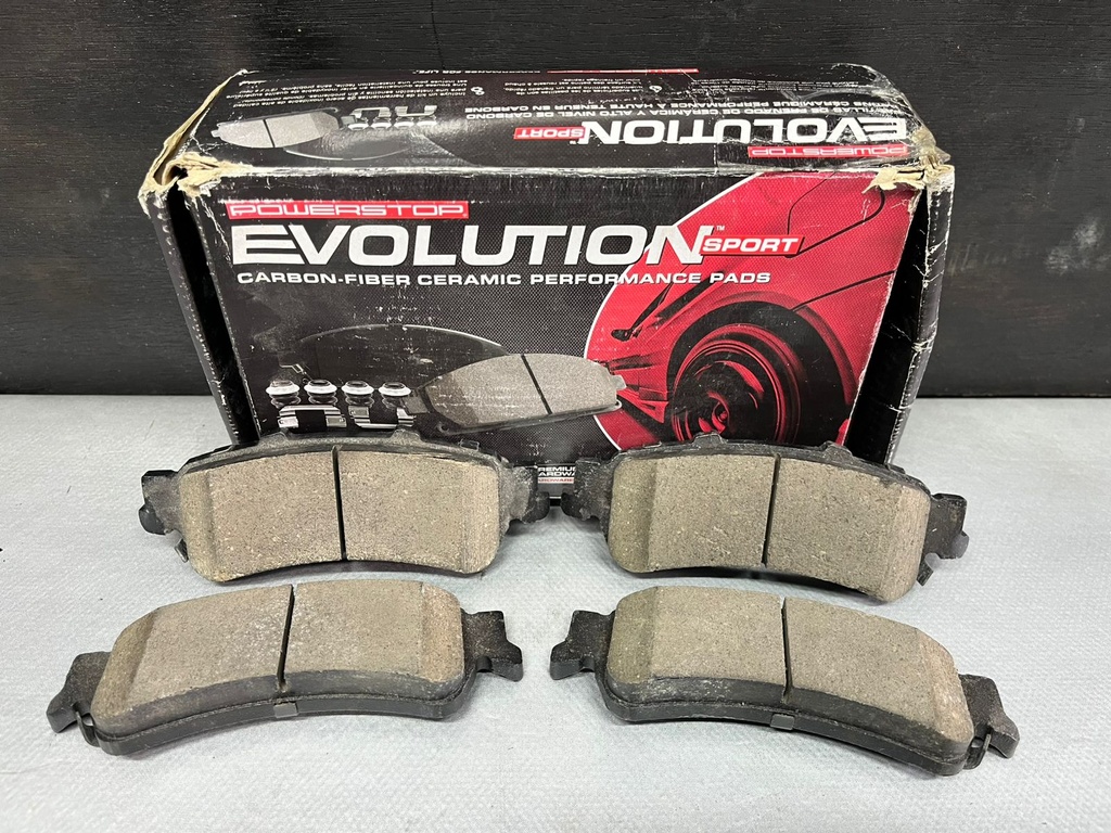 Pastillas Traseras de fibra carbón / cerámica CHevrolet Silverado 1500 1999-2006 / Tahoe 2000-2002 / Astro 2003-2005 / GMC Sierra 1500 1999-2006 / Yukon 2000-2002.