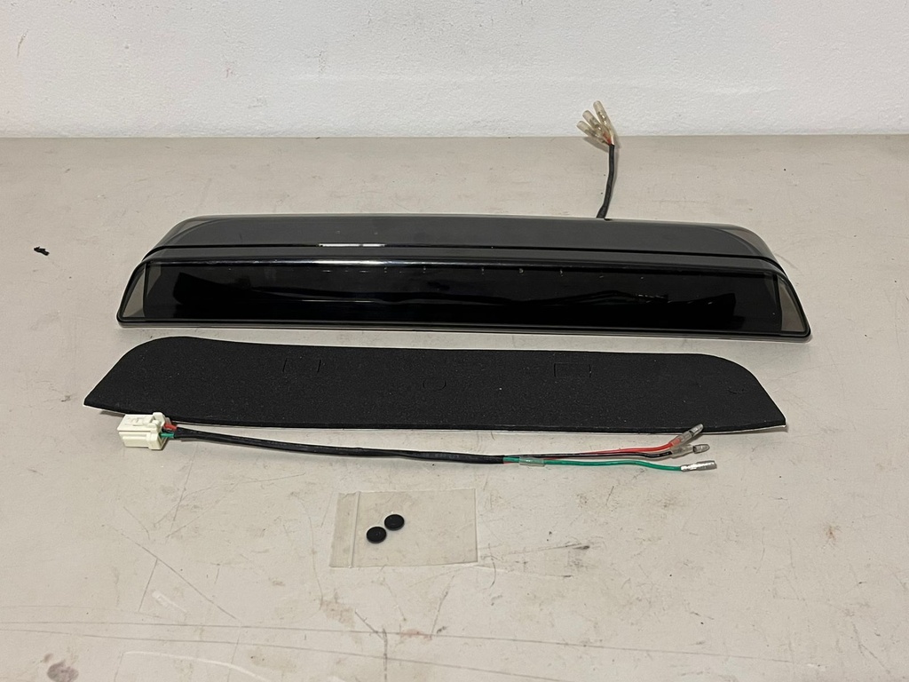 Tercera Luz LED para Nissan Titan 2004-2015 / Frontier 2005-2016.