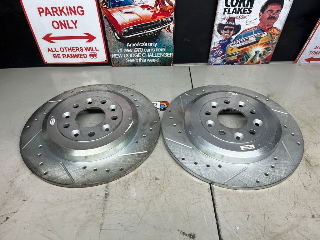 Discos Traseros Perforados Ford Explorer 2011-2019 / Flex 2012-2019 / Taurus 2011-2019 / Lincoln MKT 2011-2019 / MKS 2012-2013.