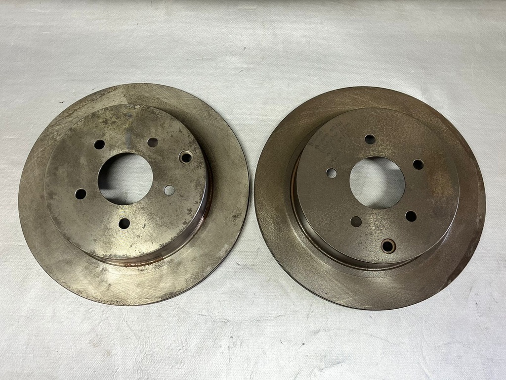 Discos Traseros Ventilados para Nissan Quest 2004-2017 / Murano 2003-2024 / Pathfinder 2013-2020.