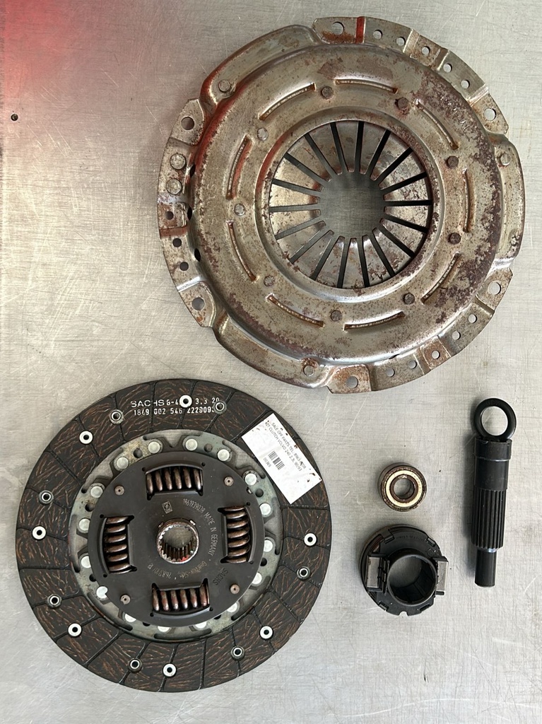 KIT CLUTCH VOLVO 240 2.3L 90/93