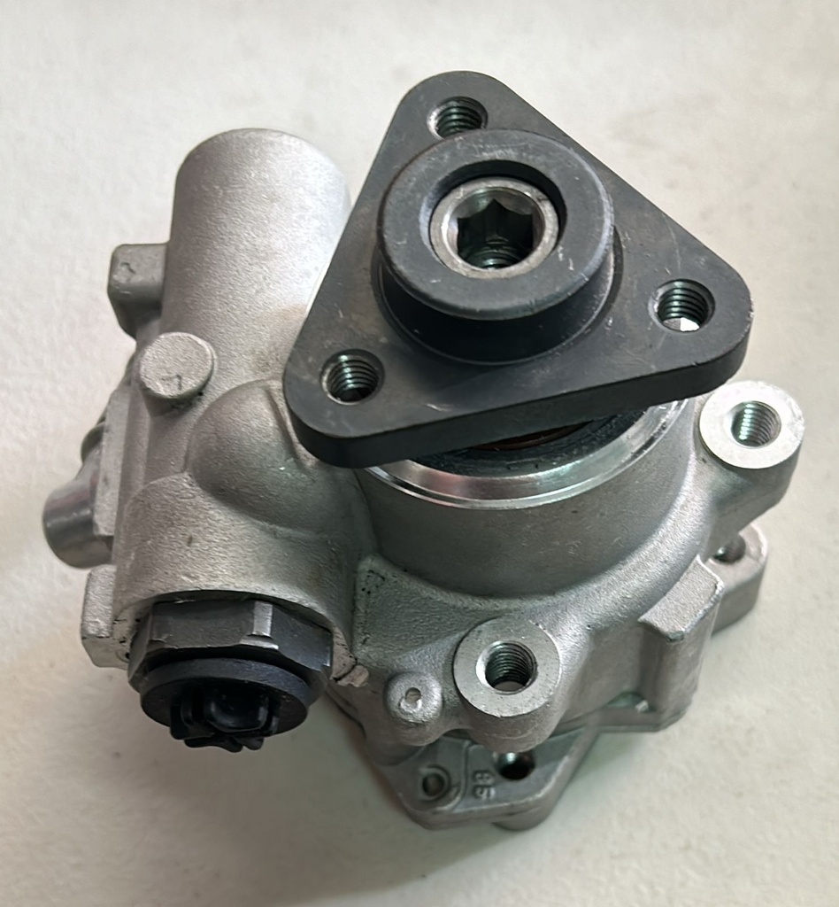 BOMBA DIRECCION HIDRAULICA PEUGEOT 605 2.4L