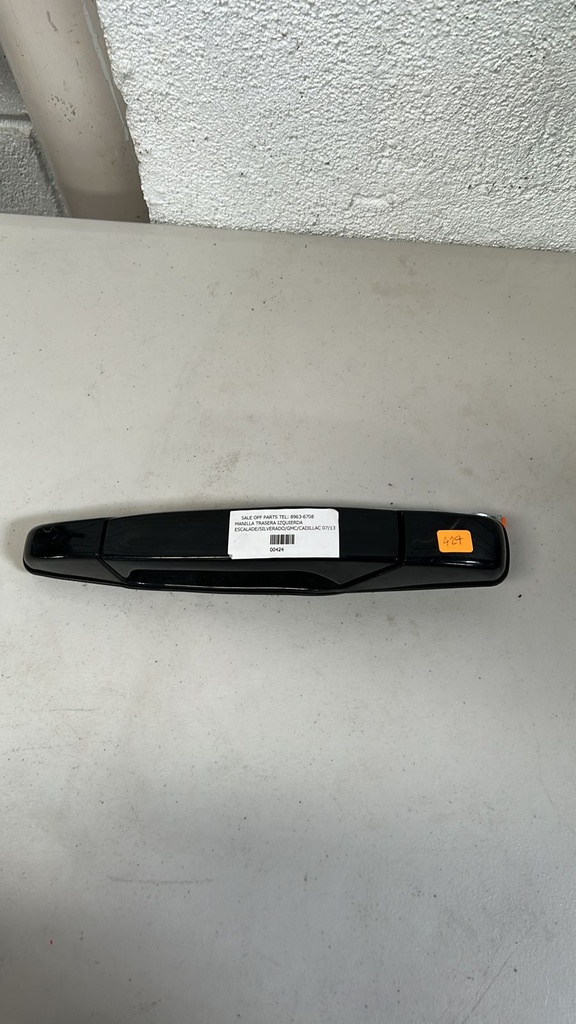 MANILLA TRASERA IZQUIERDA ESCALADE/SILVERADO/GMC/CADILLAC 07/13