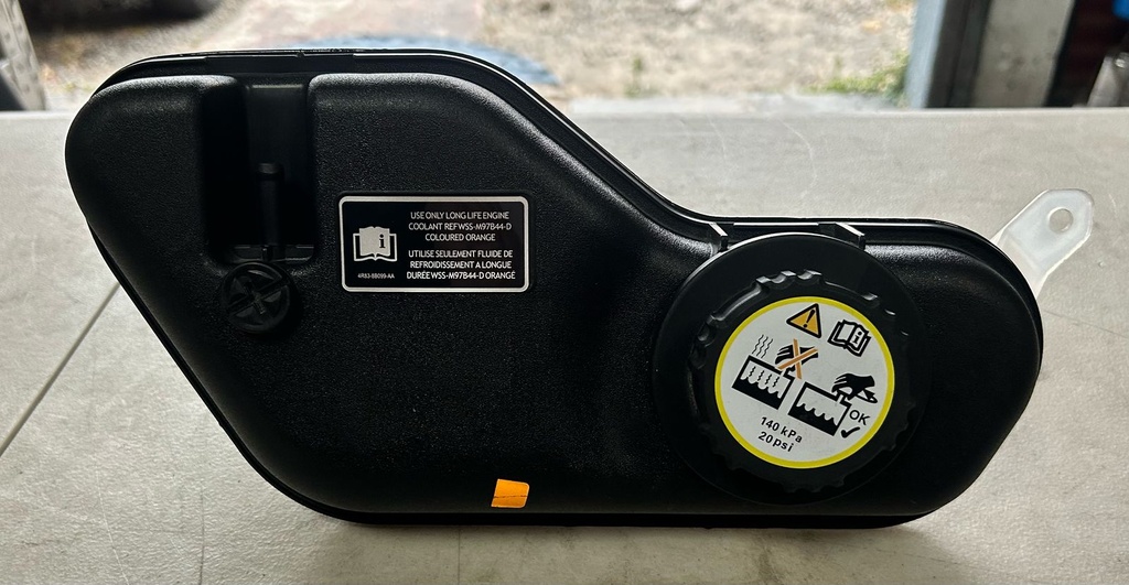 Depósito de coolant para Jaguar S-Type 2002 al 2008 / XF 2009 / XJ8 2004 al 2009