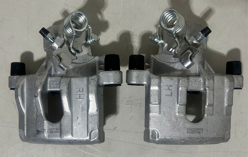 Calipers traseros para Mazda 3 2004 al 2013 / Volvo C30 2007 al 2013 / C70 2006 al 2013 / S40 2004 al 2012 / V50 2005 al 2011