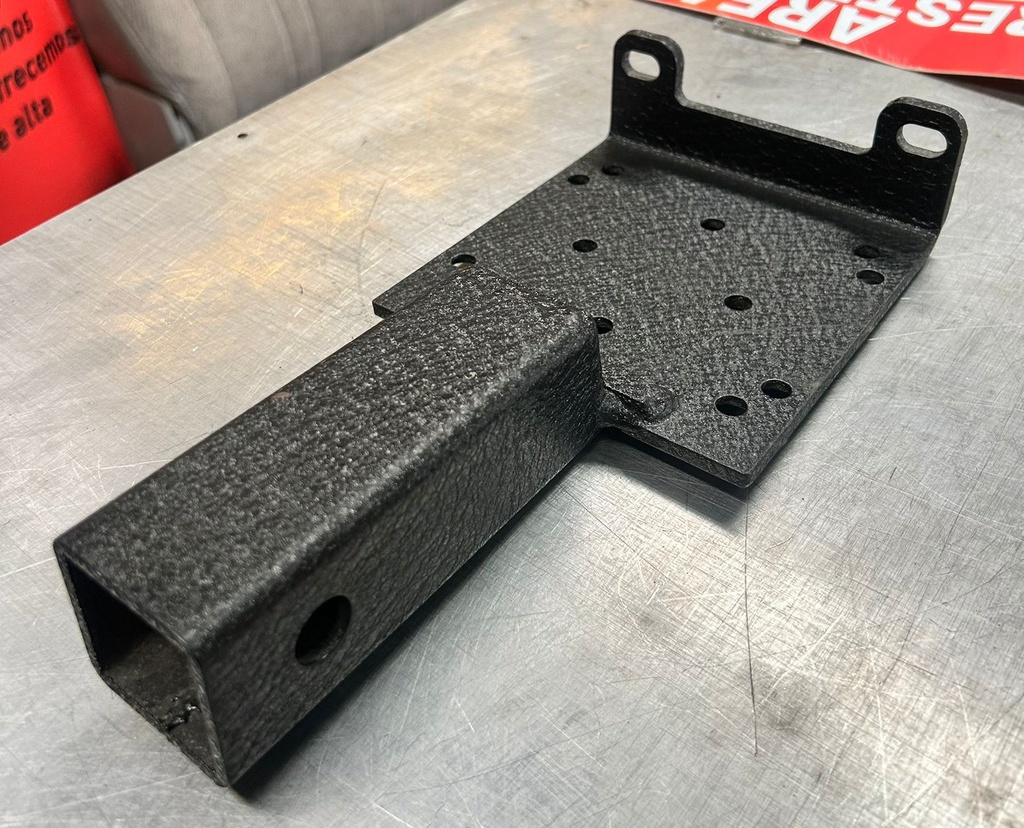PLACA PARA MONTAJE DE WINCH UNIVERSAL PARA ENGANCHE DE 2"