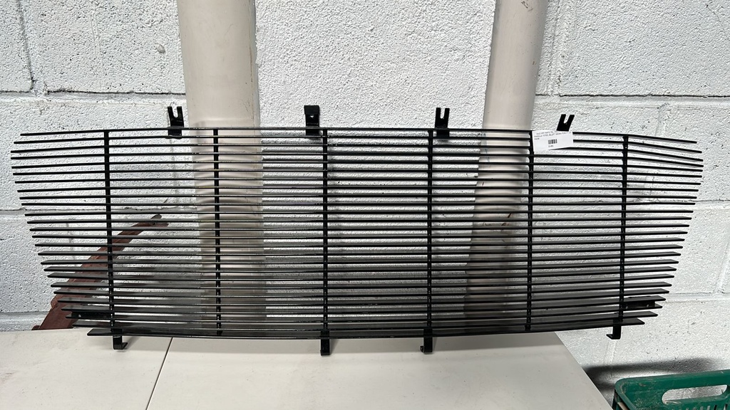 PARRILLA "STEEL BILLET" NEGRA FORD F-150 04/08