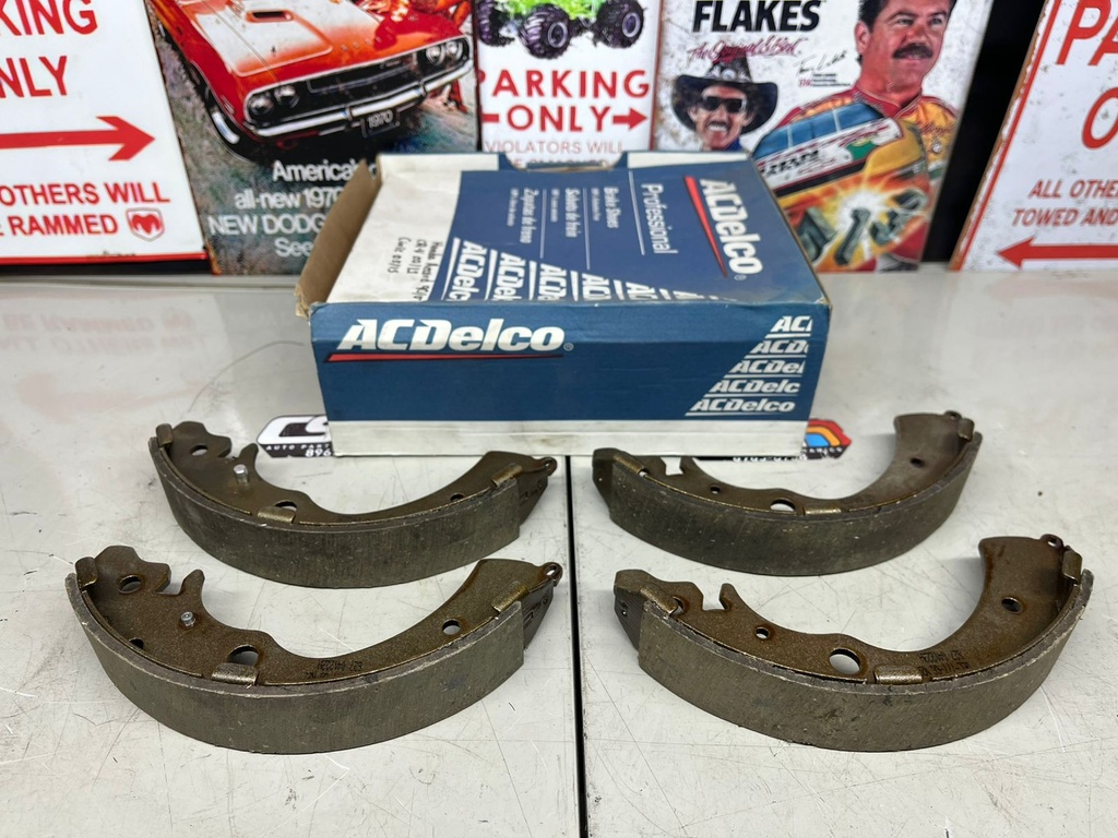Zapatas de Freno Tambor Honda Civic 2003-2015 / Accord 1990-2007 / CRV 1997-2001 / Fit 2013-2014.