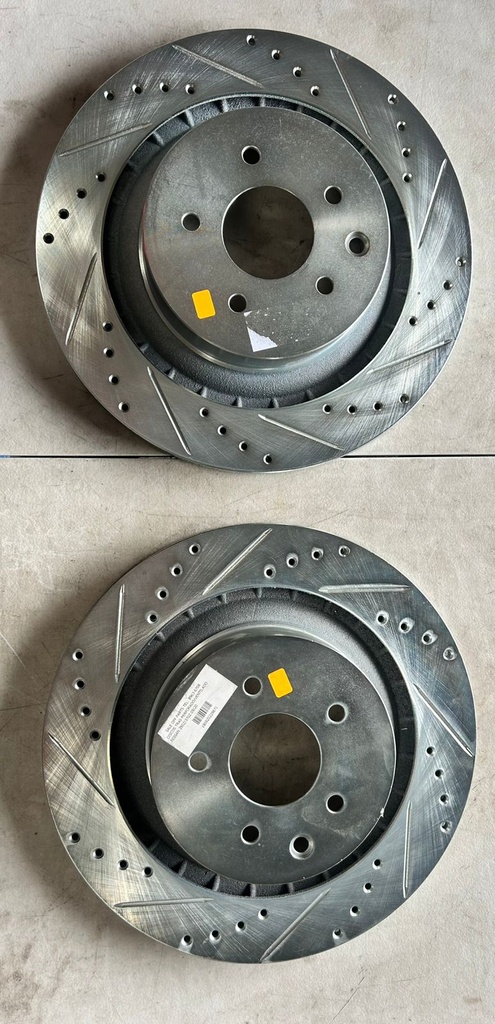 Discos traseros Perforados / Ventilados para Nissan 350Z 2009 / 370Z 2009 al 2019 / Z 2023 al 2024 Diámetro (350mm)
