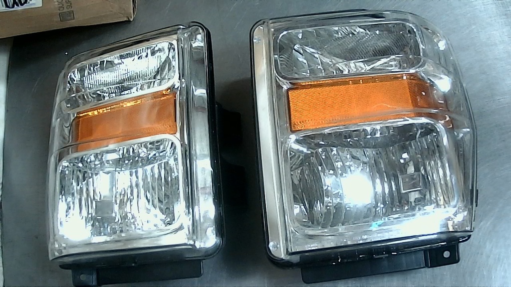 Luces delant Ford F250/F350 08/10
