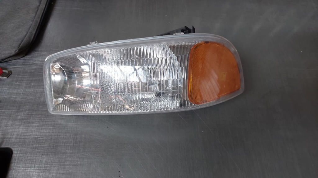 Luz delant izq GMC Sierra Pickup 1500/2500/3500 99/06