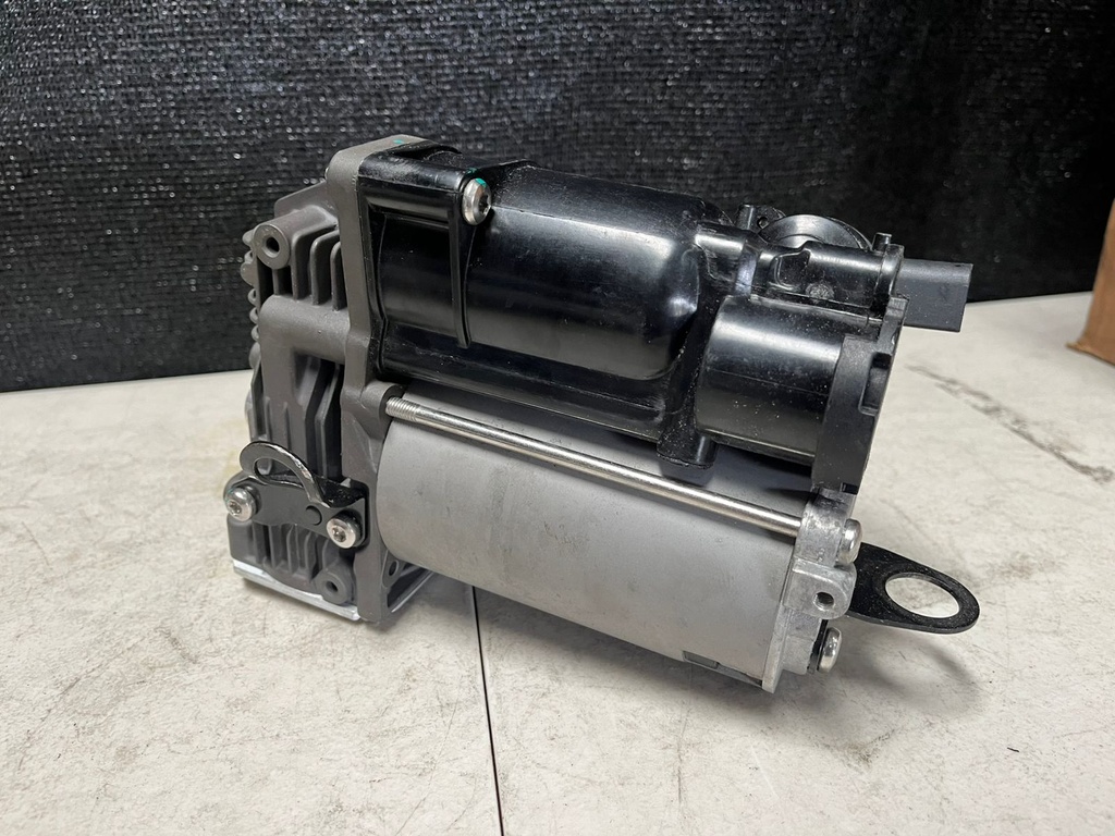 Compresor de Aire para Suspensión Neumática BMW X5 14/18