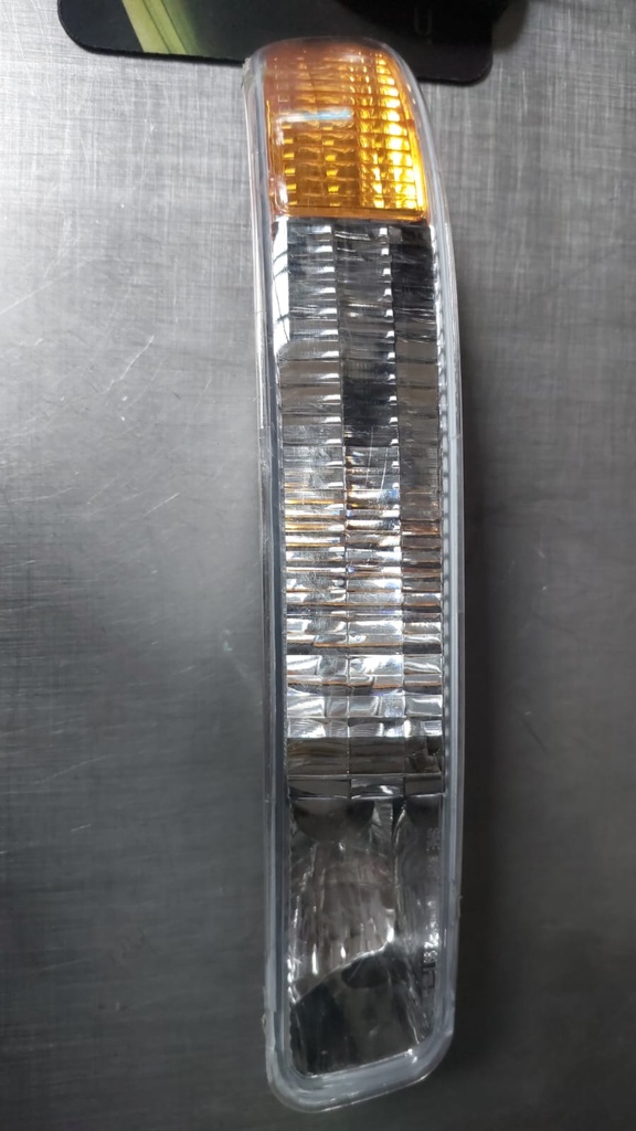 Luz izq de GMC Sierra 1500 2002