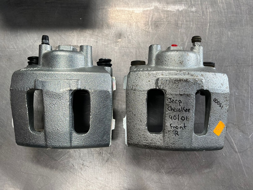 Caliper Delanteros para Jeep Wrangler TJ 1997-2006 / Grand Cherokee 1993-1998 / Jeep Comanche 1990-1992(AWD) / Cherokee 1990-1992(AWD).