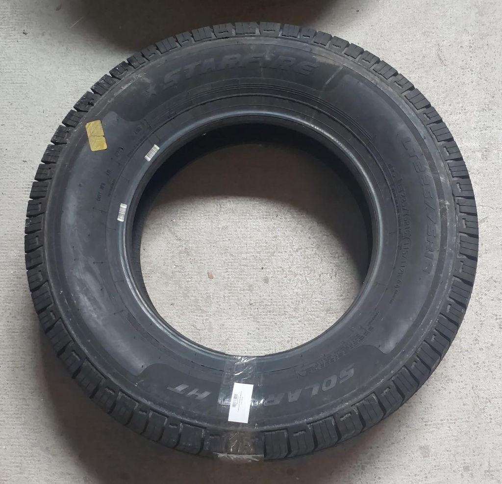 1 Llanta de STARFIRE SOLARUS HT LT225/75R16