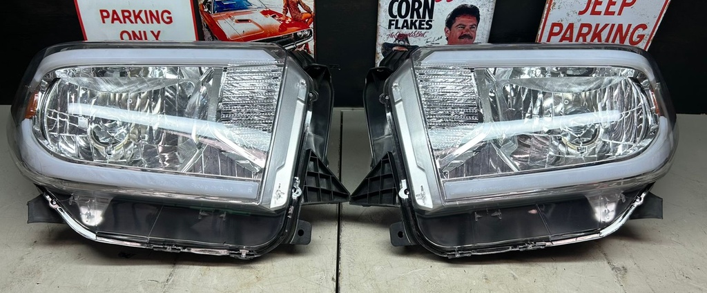 Luces Delanteras Cromadas con Led DRL Toyota Tundra SR SR5 de 2014 2020.