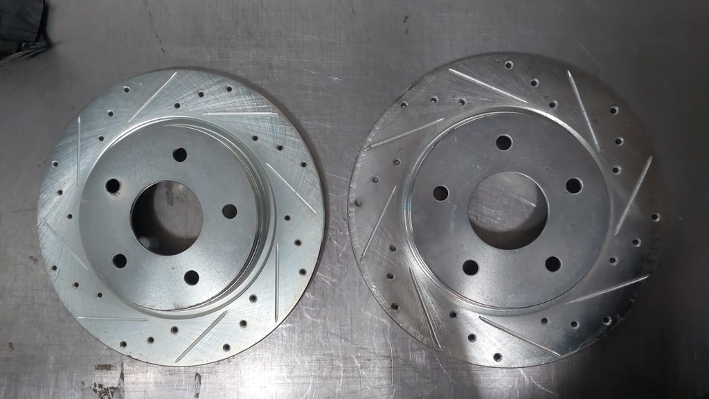 Disco trasero perforados solidos para Dodge Grand Caravan/Journey/VW Routan 09-20