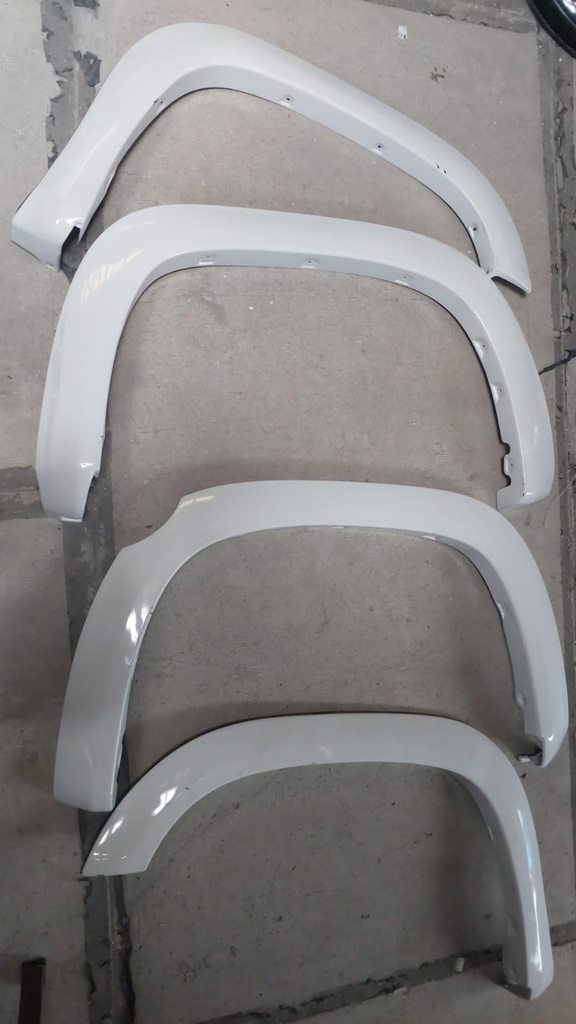 Flares set de 4 para Toyota Tundra 2018