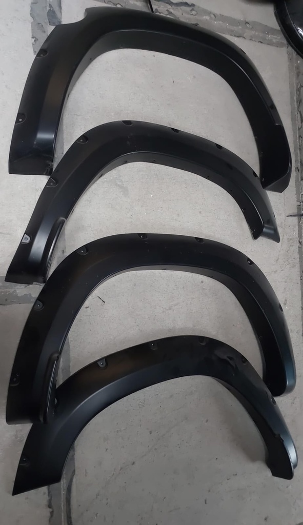 Flares set de 4 para Dodge RAM 1500 19-21