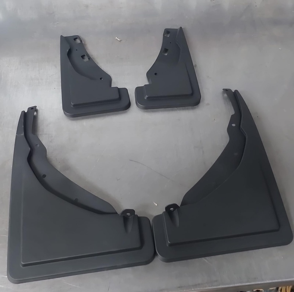 Loderas delanteras y traseras para Ford Bronco Sport 21-23