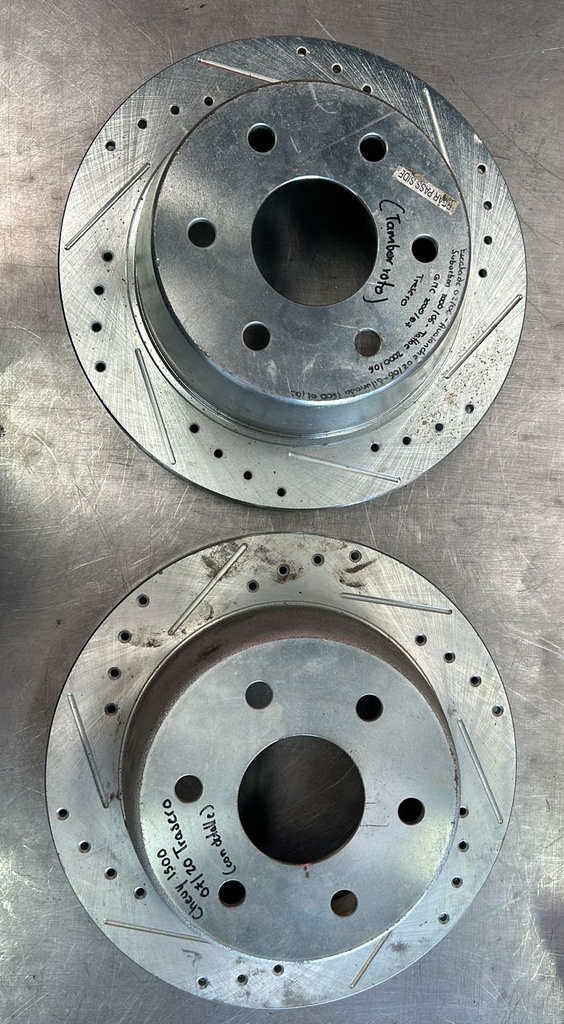 Discos Traseros Ventilados perforados Chevrolet 1500 Silverado / Avalanche / Tahoe / Suburban 99-06